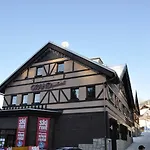 Grand Apartments Spindleruv Mlyn Gasthof Špindlerŭv Mlýn