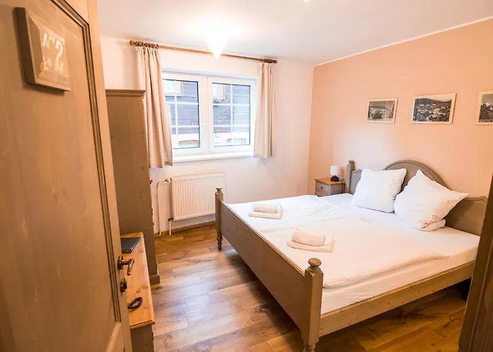 Grand بيت ضيافة 4*